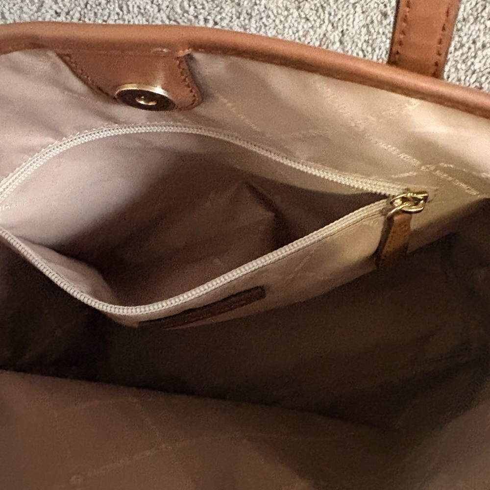 Michael‎ Kors Vanilla MK Monogram Tote 🤍 Neutral Everyday Shoulder Bag - Picture 3 of 6